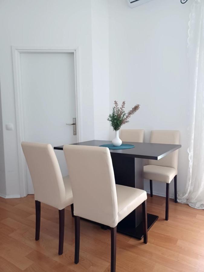 Doana Apartment Vir