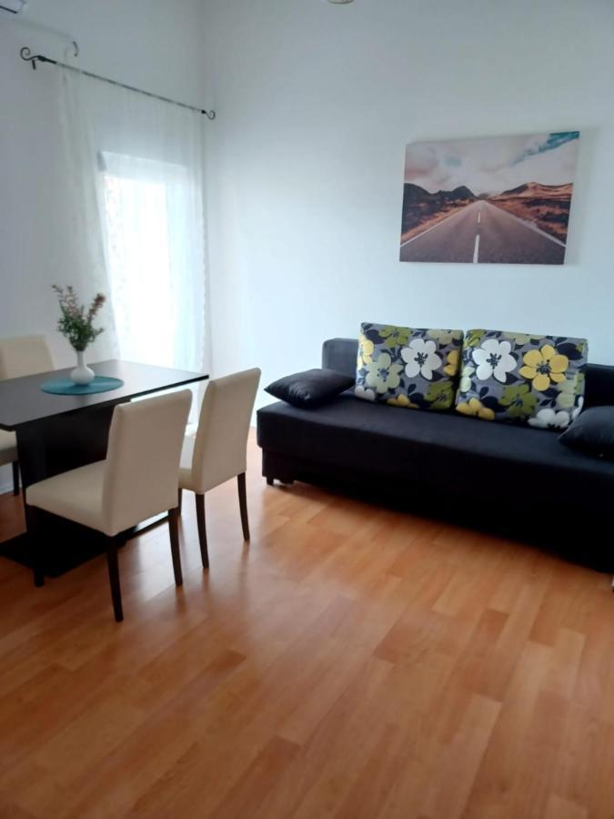 Apartment Doana *